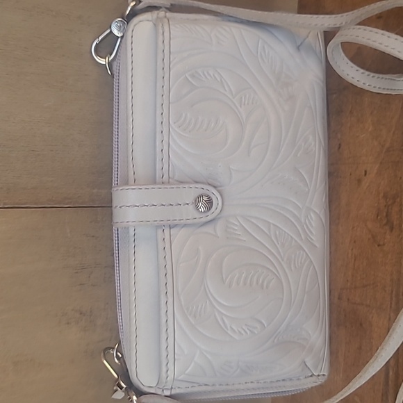 The Sak Iris Crossbody Smart Phone Wallet Women's Grey Leather Foliage Design - Picture 2 of 8